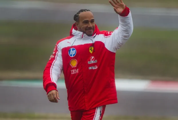 Hamilton prevê recomeço na Ferrari após temporada desastrosa: